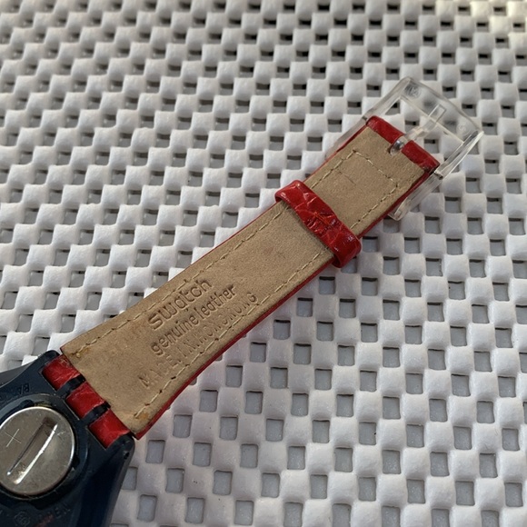 Swatch Watch - SCM108 - SWEET DELIGHT - Picture 7 of 9